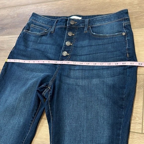 LC Lauren Conrad Dark Blue Skinny Jeans Fray and Mildly Distressed Sz 16 - Picture 7 of 16